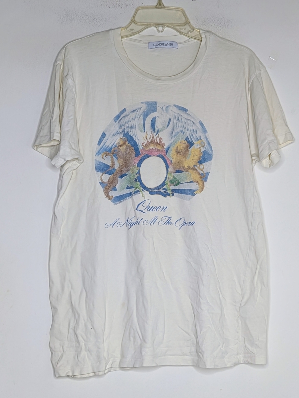 DAYDREAMER QUEEN NIGHT AT THE OPERA TEE size medium - Picture 4 of 9